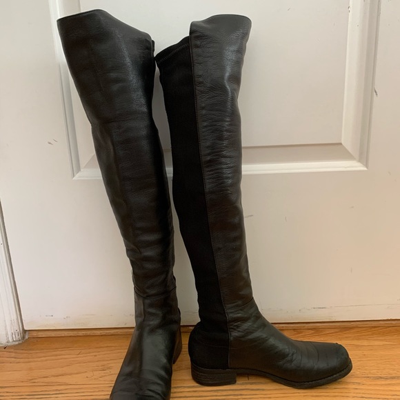 Stuart Weitzman- The 5050 Boot - Picture 2 of 4